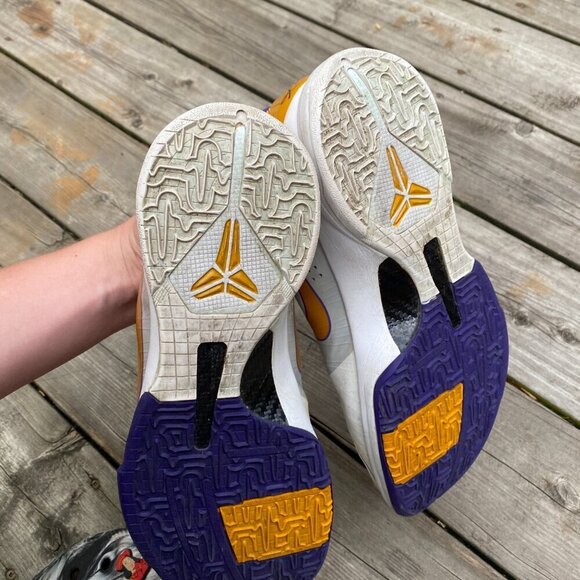RARE 2009 Nike Kobe 5 Lakers Size 10 - Picture 4 of 11